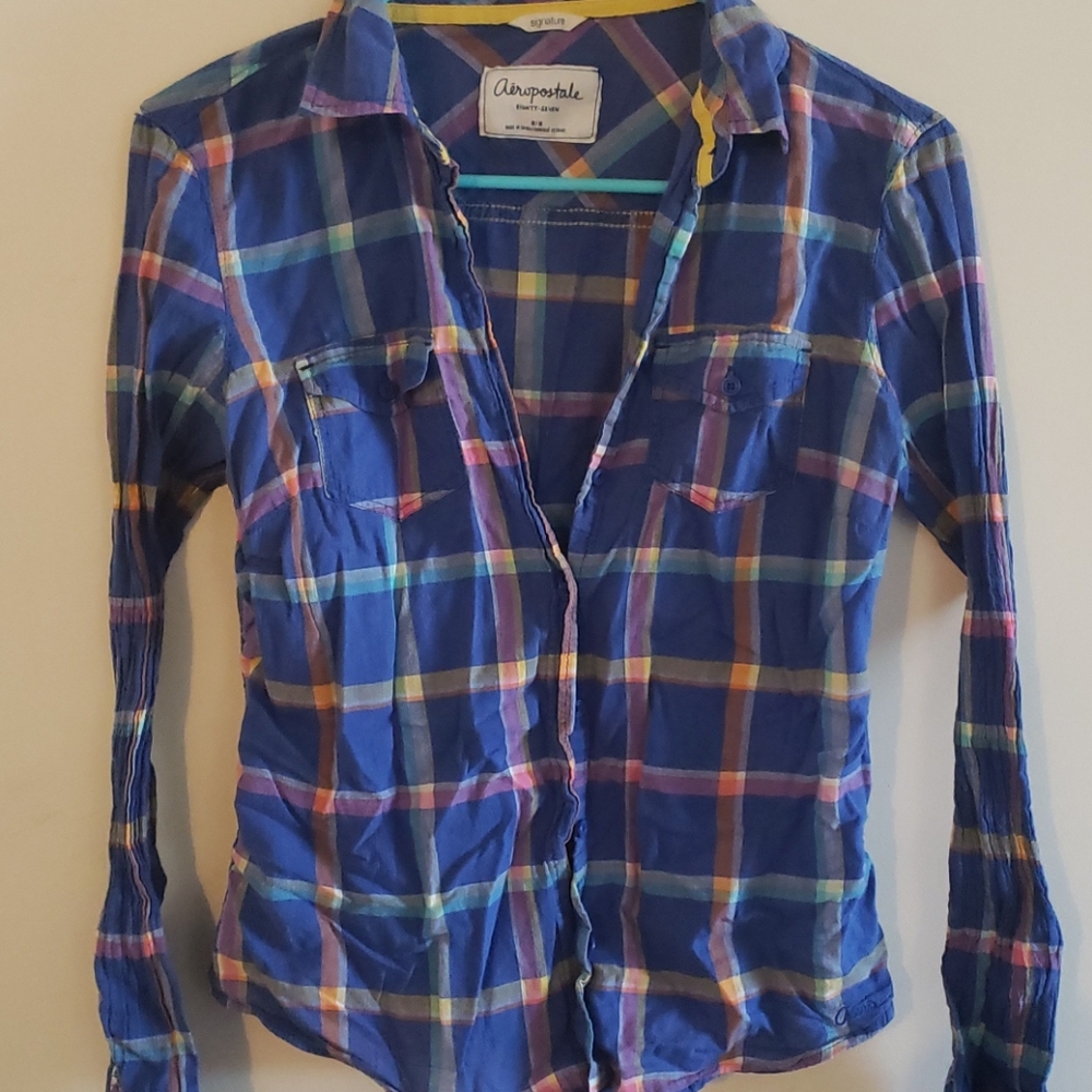 Light Weight Button Up